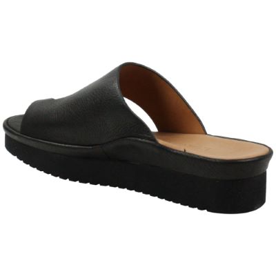 L'Amour Des Pieds Ahlina