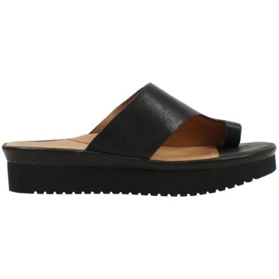 L'Amour Des Pieds Ahlina