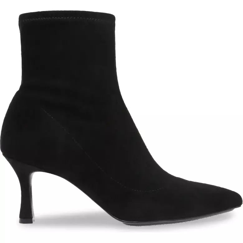 Anne Klein Reacher